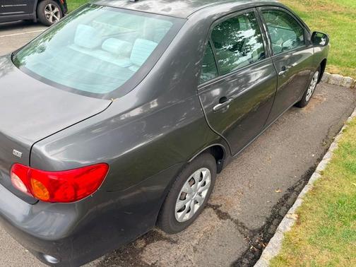 Gray 2010 Toyota Corolla LE