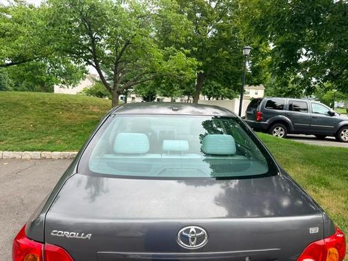 Gray 2010 Toyota Corolla LE