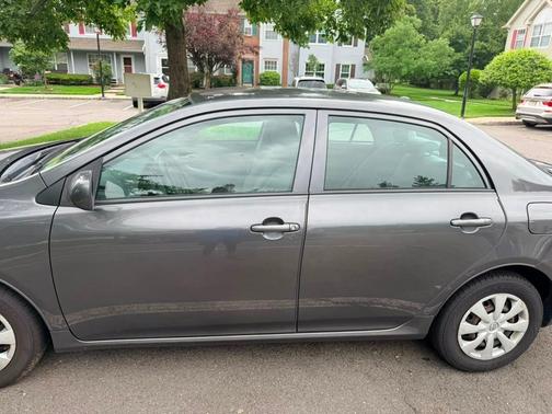 Gray 2010 Toyota Corolla LE