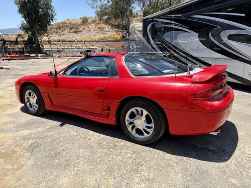 Red 1994 Mitsubishi 3000GT SL