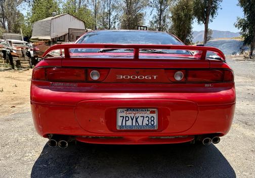 Red 1994 Mitsubishi 3000GT SL