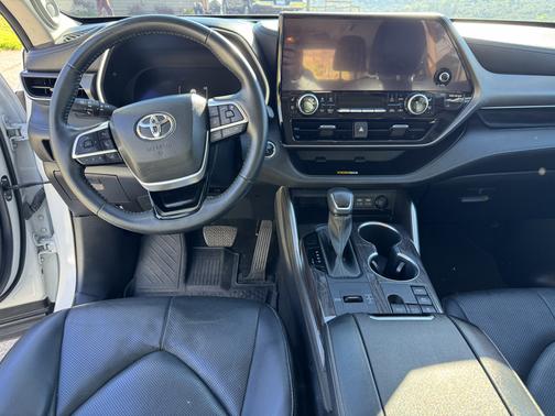 2023 Toyota Highlander Hybrid Limited
