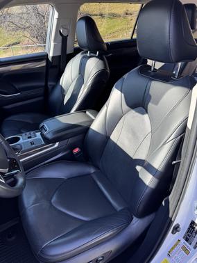 2023 Toyota Highlander Hybrid Limited