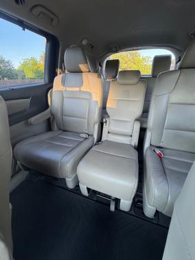 Purple 2012 Honda Odyssey Touring