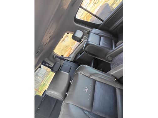 2006 INFINITI QX56 Base