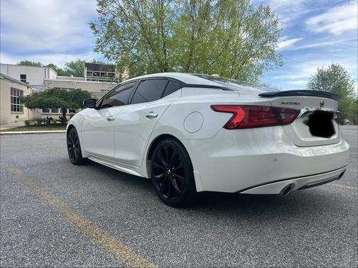 White 2016 Nissan Maxima 3.5 SR