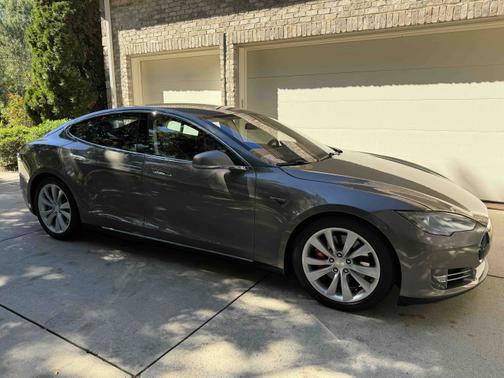 2015 Tesla Model S P90D