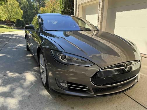 2015 Tesla Model S P90D