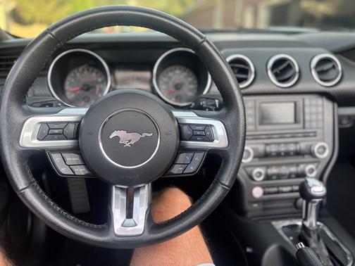 Black 2016 Ford Mustang V6