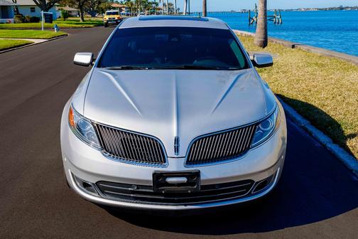 Silver 2016 Lincoln MKS Base