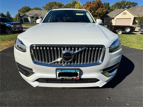 2022 Volvo XC90 Recharge Plug-In Hybrid T8 Inscription Expression 7 Passenger