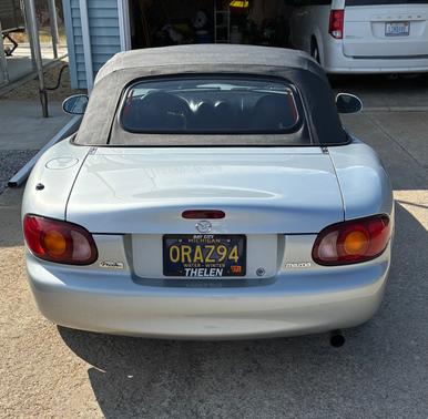Silver 1999 Mazda MX-5 Miata Base