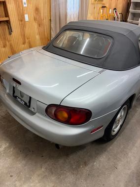 Silver 1999 Mazda MX-5 Miata Base