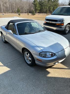 Silver 1999 Mazda MX-5 Miata Base