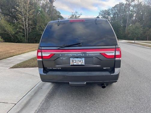 2016 Lincoln Navigator Select