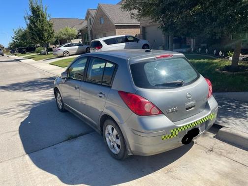 2009 Nissan Versa 1.8 SL