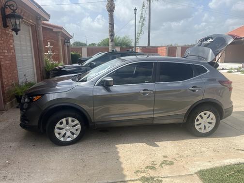 Gray 2020 Nissan Rogue Sport S