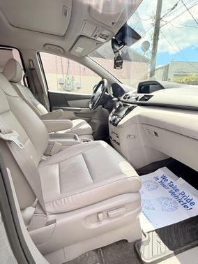 Silver 2016 Honda Odyssey EX-L