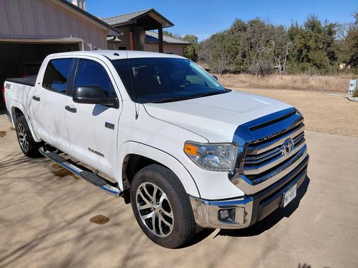 2017 Toyota Tundra SR5