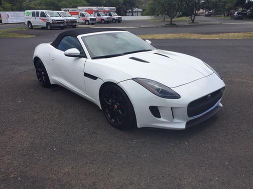 Photo 2 of 11 of 2015 Jaguar F-TYPE Base