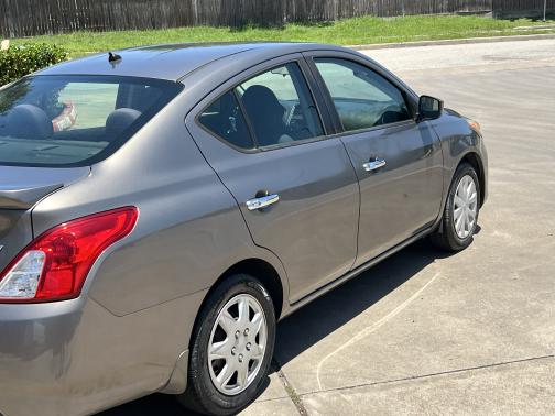 2016 Nissan Versa 1.6 SV
