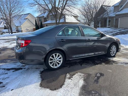 2012 Toyota Camry Hybrid XLE