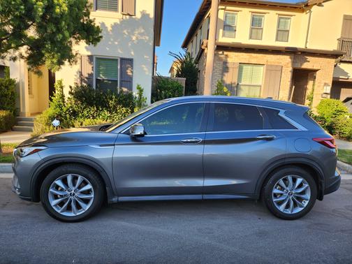 2019 INFINITI QX50 ESSENTIAL