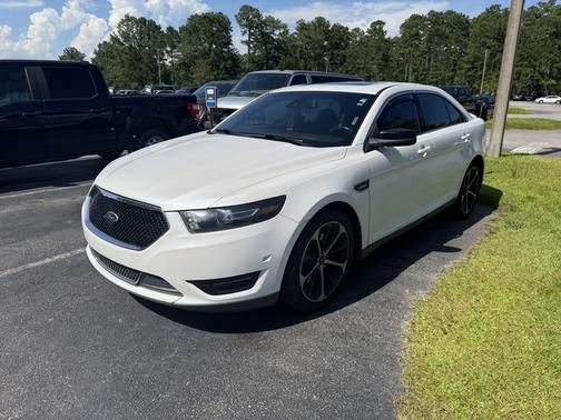 White 2014 Ford Taurus SHO