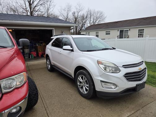White 2016 Chevrolet Equinox LT
