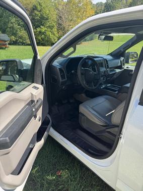 White 2016 Ford F-150 XL
