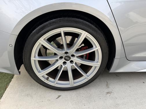 2022 Audi RS 6 Avant 4.0T