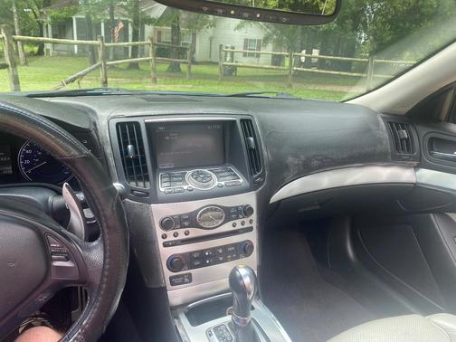 Blue 2010 INFINITI G37 Base