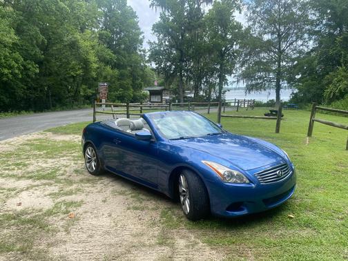 Blue 2010 INFINITI G37 Base