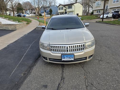 Beige 2008 Lincoln MKZ Base
