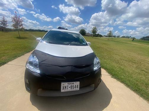 White 2010 Toyota Prius III