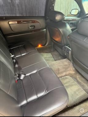 2000 Lincoln Town Car Signature