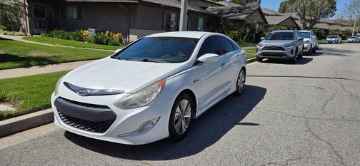 2013 Hyundai SONATA Hybrid Limited