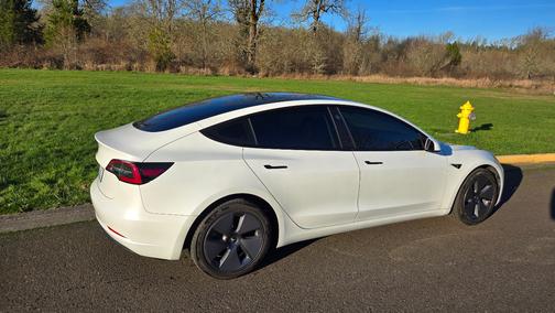 2023 Tesla Model 3 Base