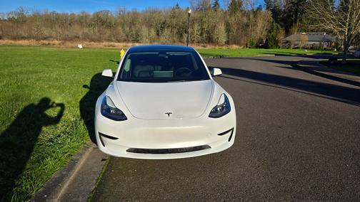 2023 Tesla Model 3 Base