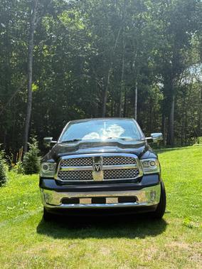 Black 2013 RAM 1500 Laramie