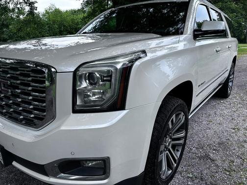 White 2019 GMC Yukon XL Denali