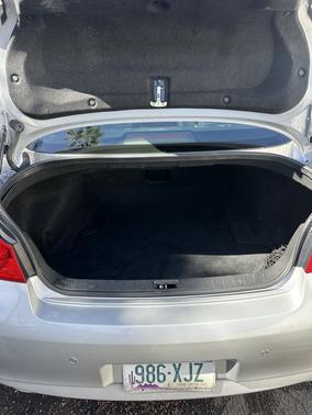 2013 INFINITI G37 x