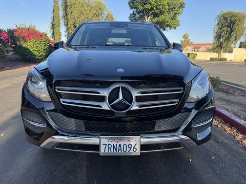 Black 2016 Mercedes-Benz GLE-Class GLE 350