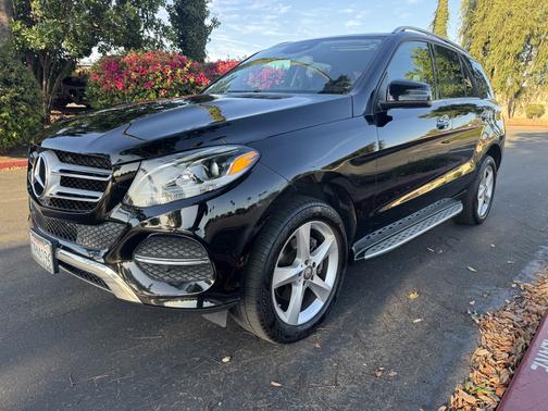 Black 2016 Mercedes-Benz GLE-Class GLE 350