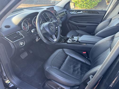 Black 2016 Mercedes-Benz GLE-Class GLE 350