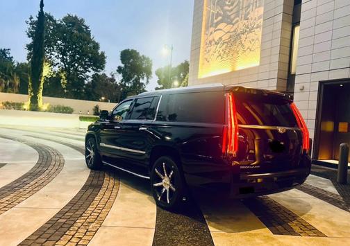 2019 Cadillac Escalade ESV Luxury
