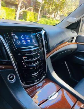 2019 Cadillac Escalade ESV Luxury