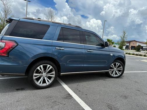 Blue 2020 Ford Expedition King Ranch
