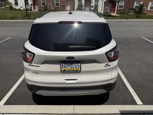White 2017 Ford Escape SE