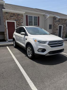 White 2017 Ford Escape SE